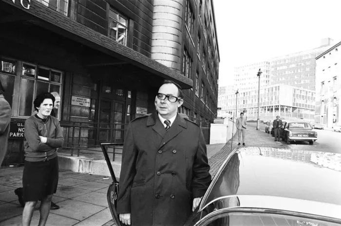 Framed Print : Eric Morecambe leaves hospital for home, November 1968. Comedian Eric Morecambe Framed Print : Eric Morecambe leaves hospital for home, November 1968. Comedian Eric Morecambe