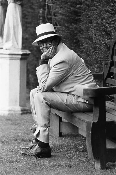 Eric Morecambe on location at Hever Castle, where he is making a comedy film