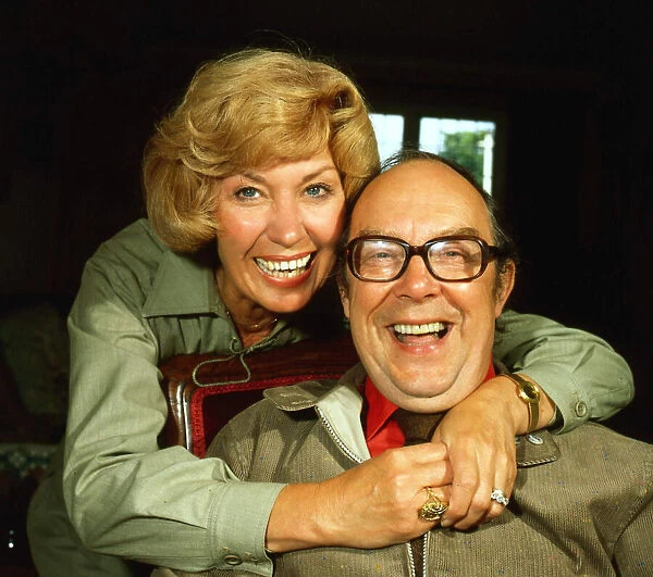 Eric Morecambe with wife Joan Morecambe 1980s A©mirrorpix
