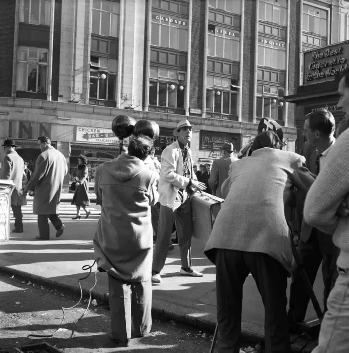Framed Print : Eric Sykes: On location at Victoria Station the M. G. M. film nVillage of Daughteri Framed Print : Eric Sykes: On location at Victoria Station the M. G. M. film nVillage of Daughteri