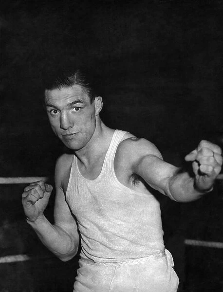 Ernie Roderick British Welterweight champion October 1944 P012524