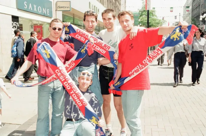 Framed Print : Euro 1996 Football Fans in Liverpool City Centre, 14th June 1996. Czech Republic Fans