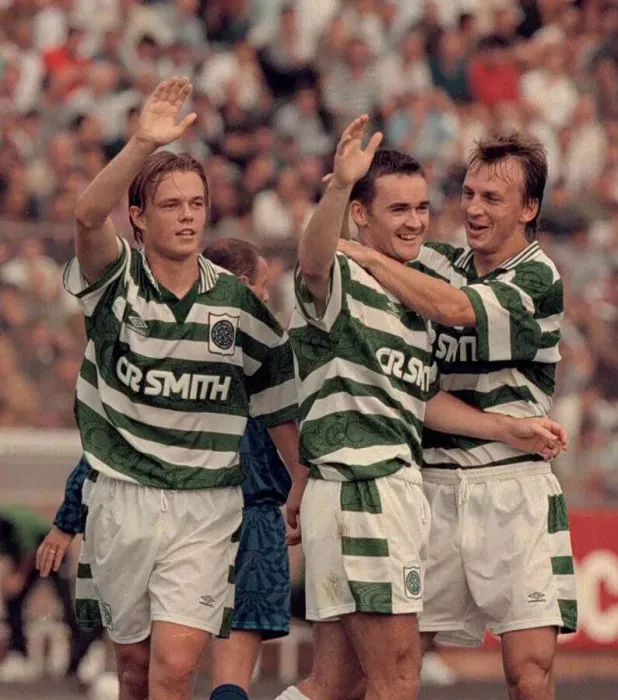 Framed Print : Europan Cup Winners Cup First Round Second Leg match September 1995 Celtic 4 v Framed Print : Europan Cup Winners Cup First Round Second Leg match September 1995 Celtic 4 v