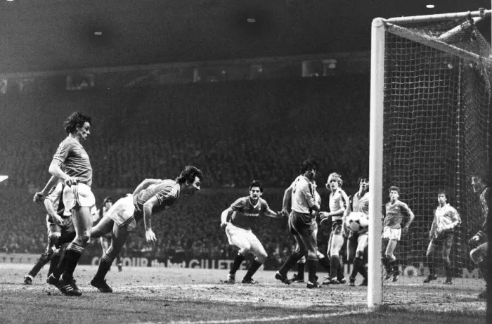 Framed Print : European Cup Winners Cup Quarter Final Second Leg match at Old Trafford Framed Print : European Cup Winners Cup Quarter Final Second Leg match at Old Trafford