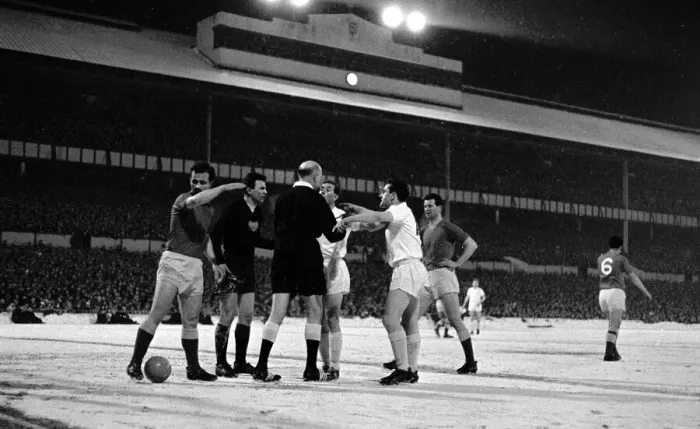 Framed Print : European Fairs Cup, Tottenham Hotspur 2 v. Benfica 1, First Leg at White Hart Lane Framed Print : European Fairs Cup, Tottenham Hotspur 2 v. Benfica 1, First Leg at White Hart Lane