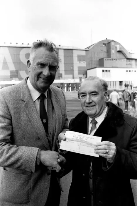 Framed Print : Evening Chronicle Greatest Goal competition winner, Tommy Dixon, of Campion Gardens Framed Print : Evening Chronicle Greatest Goal competition winner, Tommy Dixon, of Campion Gardens