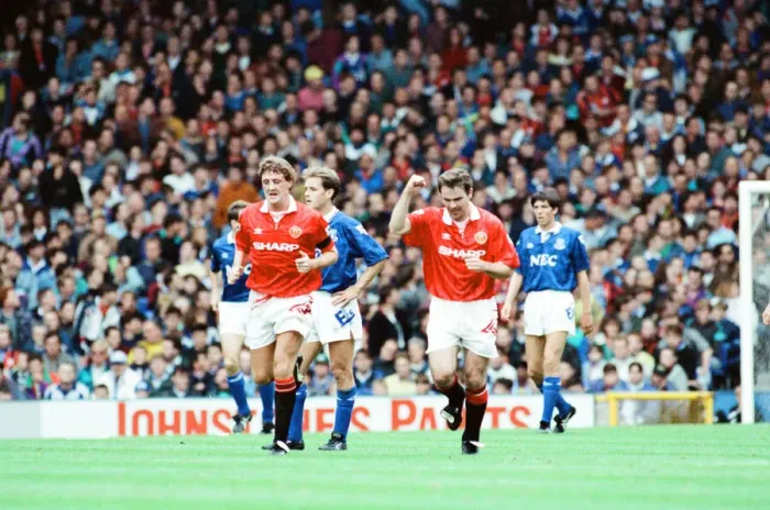Framed Print : Everton 0-2 Manchester United, league match at Goodison Park