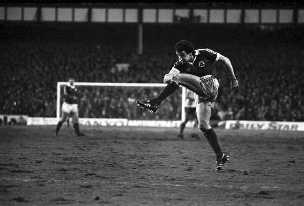 Everton 0 v. Ipswich 0. Division One Football. January 1981 MF01-12-023