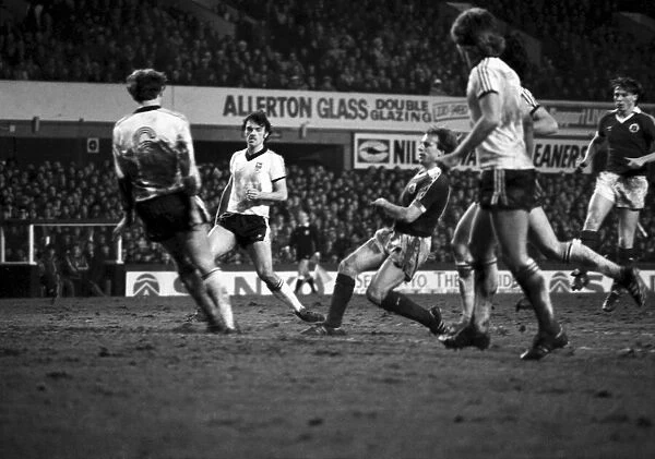 Everton 0 v. Ipswich 0. Division One Football. January 1981 MF01-12-013