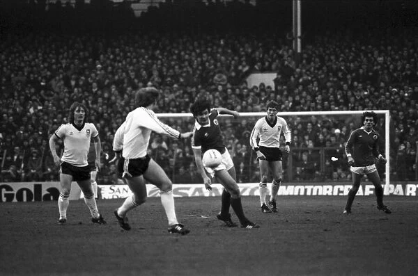 Everton 0 v. Ipswich 0. Division One Football. January 1981 MF01-12-026