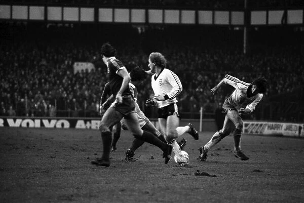 Everton 0 v. Ipswich 0. Division One Football. January 1981 MF01-12-038