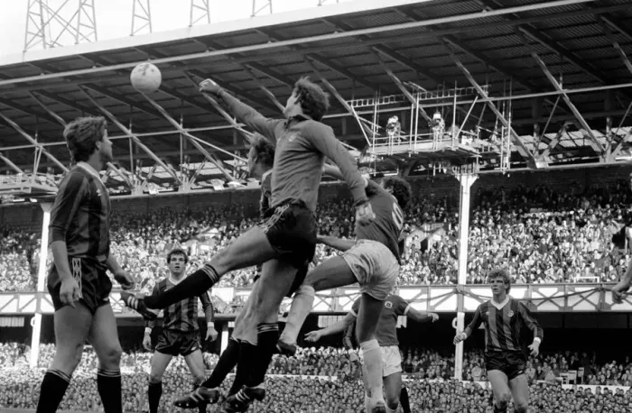 Framed Print : Everton 0 v Manchester City 1. Division 1 Football October 1981 MF04-11-008 Framed Print : Everton 0 v Manchester City 1. Division 1 Football October 1981 MF04-11-008