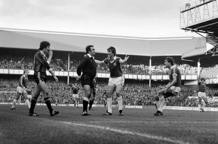 Framed Print : Everton 0 v Manchester City 1. Division 1 Football October 1981 MF04-11-015 Framed Print : Everton 0 v Manchester City 1. Division 1 Football October 1981 MF04-11-015