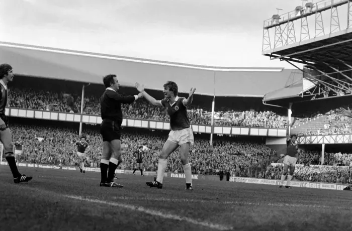 Framed Print : Everton 0 v Manchester City 1. Division 1 Football October 1981 MF04-11-016