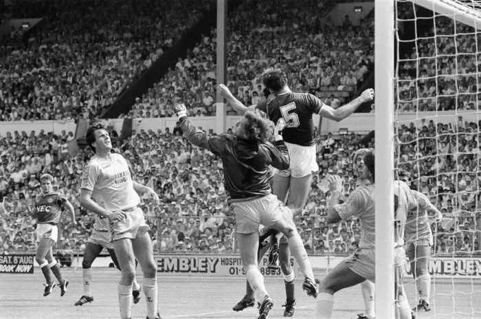 Framed Print : Everton 1-0 Coventry, Charity Shield football match at Wembley Stadium, London Framed Print : Everton 1-0 Coventry, Charity Shield football match at Wembley Stadium, London