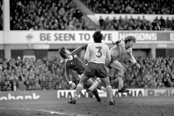 Everton 1 v. Arsenal 2. Division One Football. January 1981 MF01-06-046