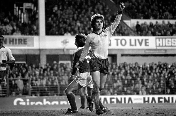 Everton 1 v. Arsenal 2. Division One Football. January 1981 MF01-06-078