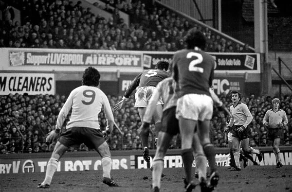 Everton 1 v. Arsenal 2. Division One Football. January 1981 MF01-06-037