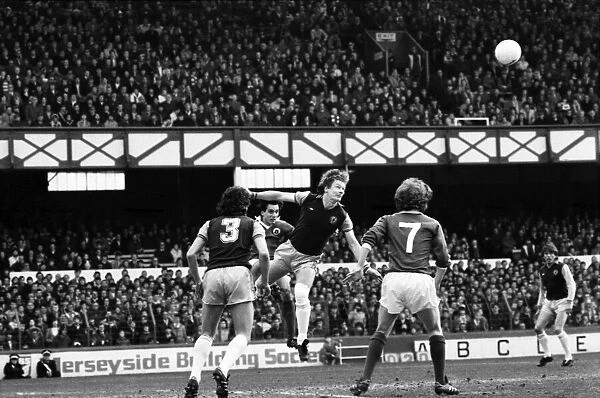 Everton 1 v. Aston Villa 3. Division One Football. February 1981 MF01-21-021