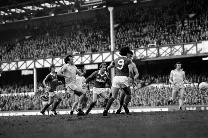 Framed Print : Everton 1 v. Leeds United 2. Division One Football. March 1981 MF01-44-039 Framed Print : Everton 1 v. Leeds United 2. Division One Football. March 1981 MF01-44-039