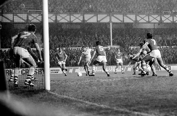 Everton 1 v. Sheffield Wednesday 1. December 1984 MF18-18-042