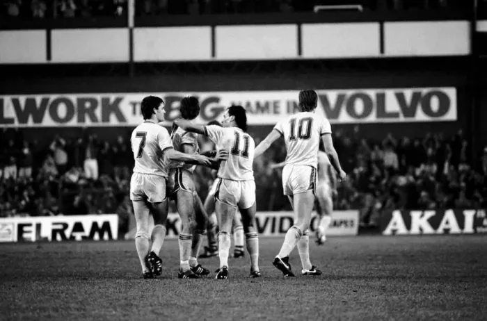Framed Print : Everton 1 v. Sheffield Wednesday 1. December 1984 MF18-18-029