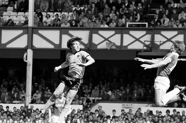 Everton 1 v. Wolverhampton Wanderers 1. May 1982 MF07-04-050