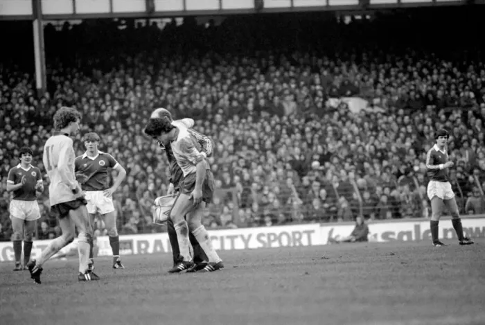 Framed Print : Everton 2 v. Arsenal 0. F. A Cup. January 1981 MF01-01-009 Framed Print : Everton 2 v. Arsenal 0. F. A Cup. January 1981 MF01-01-009