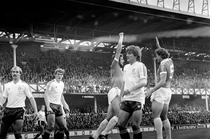 Framed Print : Everton 2 v. Ipswich 1. October 1981 MF03-23-045 Local Caption Division 1