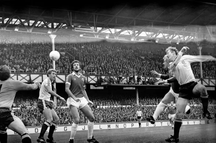 Framed Print : Everton 2 v. Ipswich 1. October 1981 MF03-23-054 Local Caption Division 1 Framed Print : Everton 2 v. Ipswich 1. October 1981 MF03-23-054 Local Caption Division 1