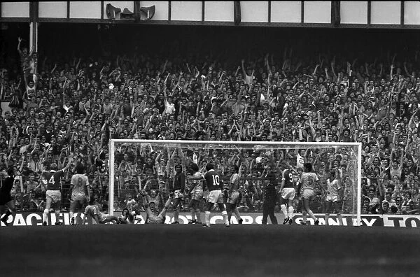 Everton 3 v. Birmingham City 1. August 1981 MF03-06-008