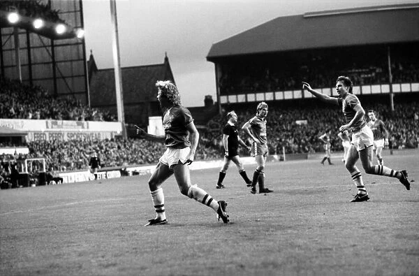 Everton 3 v. Leicester City 0. November 1984 MF18-08-101