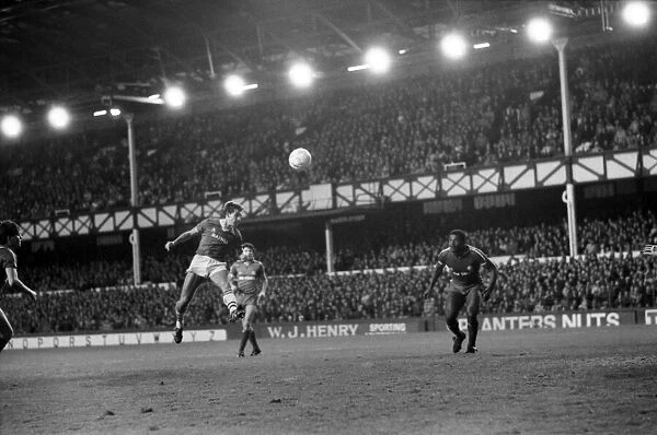 Everton 3 v. Leicester City 0. November 1984 MF18-08-138