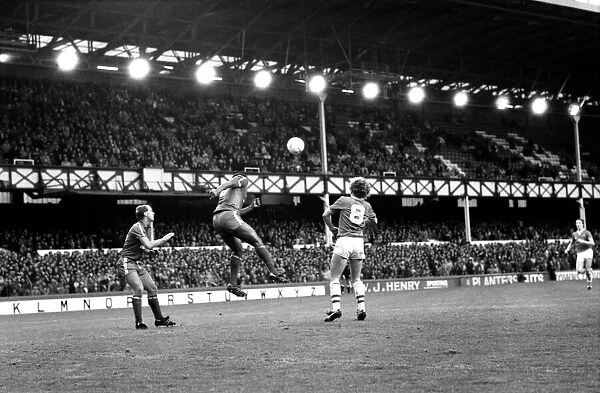 Everton 3 v. Leicester City 0. November 1984 MF18-08-091