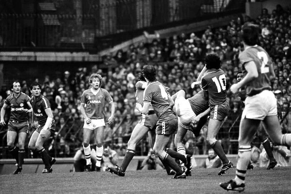 Everton 3 v. Leicester City 0. November 1984 MF18-08-038