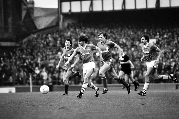 Everton 3 v. Leicester City 0. November 1984 MF18-08-035