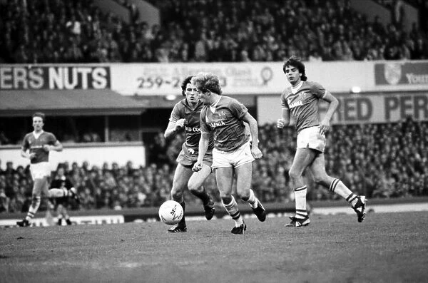 Everton 3 v. Leicester City 0. November 1984 MF18-08-033