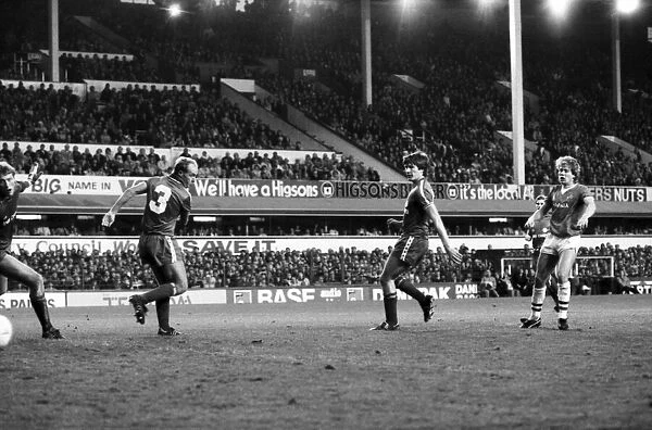 Everton 3 v. Leicester City 0. November 1984 MF18-08-005