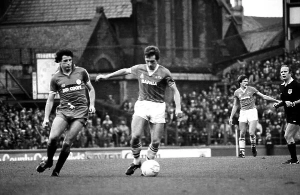 Everton 3 v. Leicester City 0. November 1984 MF18-08-031