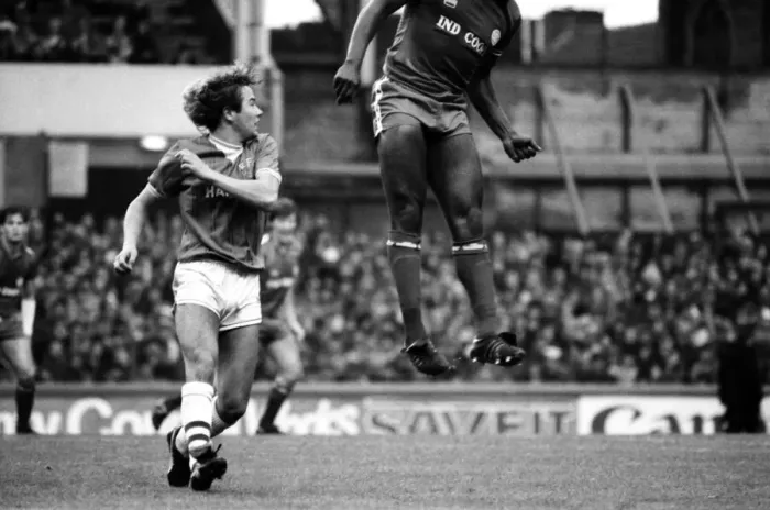 Framed Print : Everton 3 v. Leicester City 0. November 1984 MF18-08-043