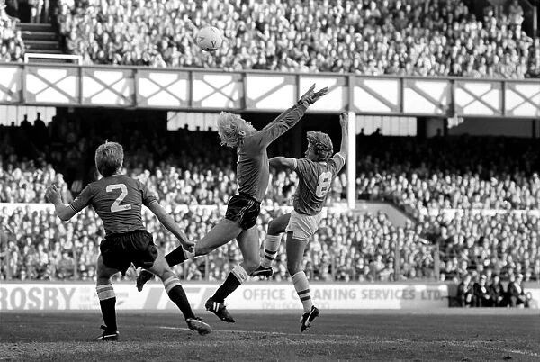 Everton 5 v. Manchester United 0. October 1984 MF18-07-025