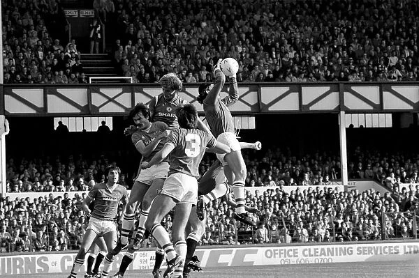 Everton 5 v. Manchester United 0. October 1984 MF18-07-045