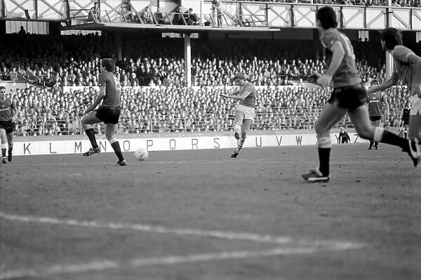 Everton 5 v. Manchester United 0. October 1984 MF18-07-022