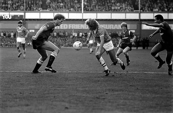 Everton 5 v. Manchester United 0. October 1984 MF18-07-006