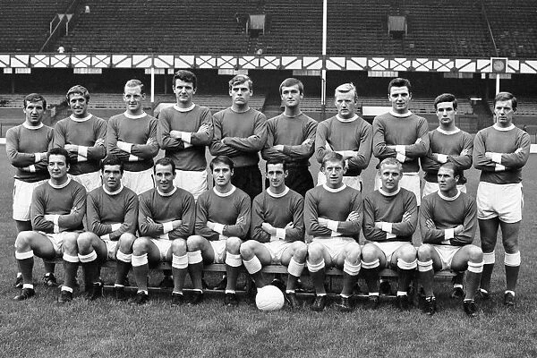 Everton football squad pre season photograph. Top row left to right