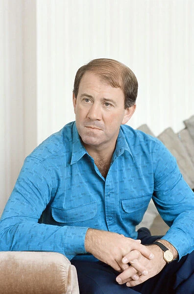 Everton manager Howard Kendall pictured at his home in Spain. 6th July 1988