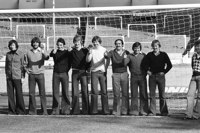 Framed Print : Eight of the Everton side to play in the League Cup Final match against Aston Villa Framed Print : Eight of the Everton side to play in the League Cup Final match against Aston Villa