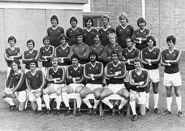 Everton squad pose for a group photograph, July 1977. Back row left to right