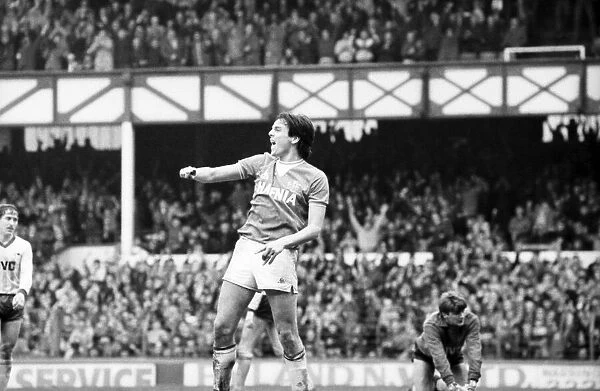Everton v. Arsenal. March 1985 MF20-13-032 The final score was a two nil victory to