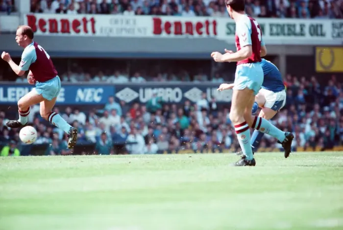 Framed Print : Everton v Aston Villa league match at Goodison Park May 1990 Framed Print : Everton v Aston Villa league match at Goodison Park May 1990